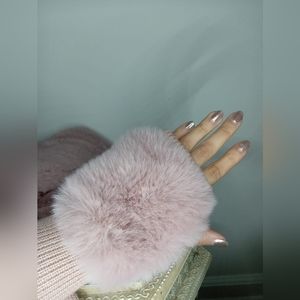 BRAND NEW- Jocelyn Mitten and Scarf Set